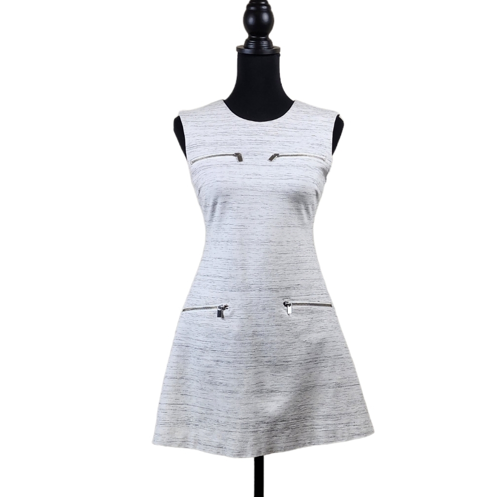 Banana Republic Sheath Gray and White Dress with Zipper Accents Size 2P